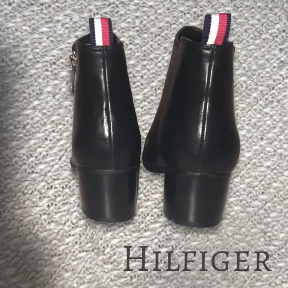 Tommy Hilfiger black ankle boot 7M - Picture 2 of 12